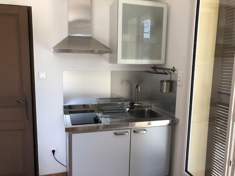Appartement Dans Bastide A Saint Remy De Provence Exterior foto